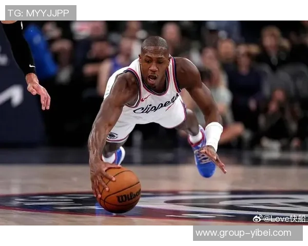 快船首胜NBA杯压哨绝杀比尔与小卡激情庆祝瞬间回顾 快船首胜NBA杯压哨绝杀比尔与小卡激情庆祝瞬间回顾