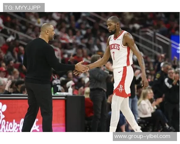 乌度卡确认明日对阵活塞五名球员先发阵容包括阿门杜兰特与贾巴里申京亚当斯