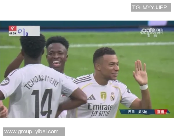 姆巴佩与维尼修斯温馨合影传递友谊力量永远支持彼此的信念